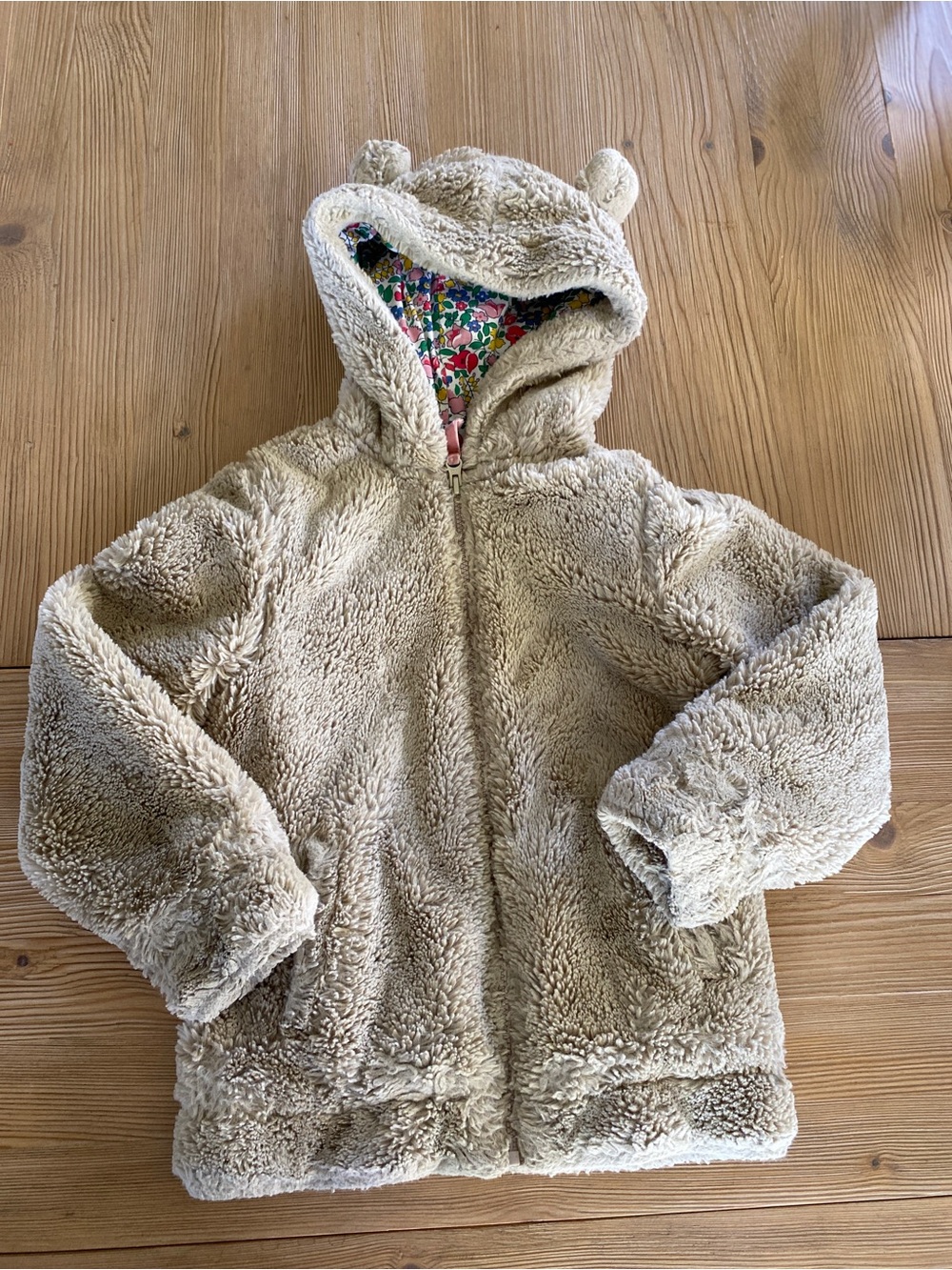 Mini Boden Teddy bear coat. Size 9-10